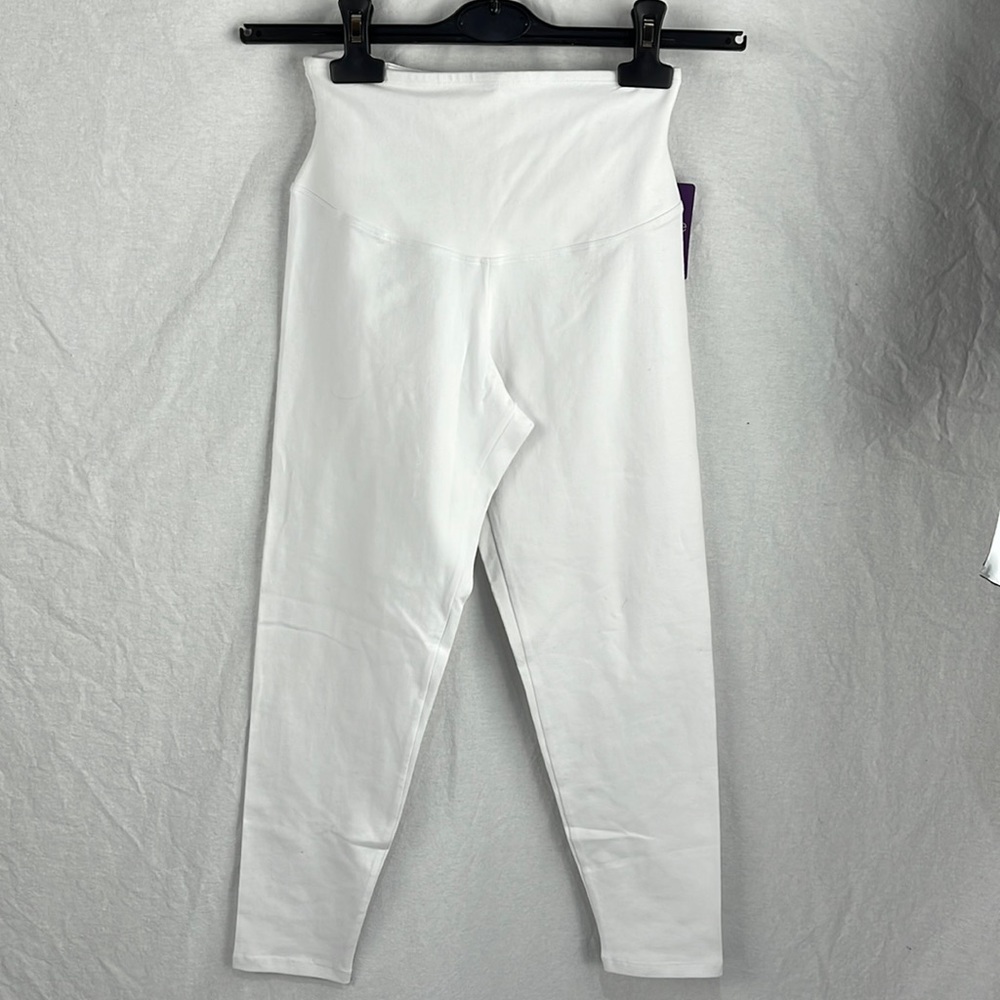 Yummie small nwt white compression